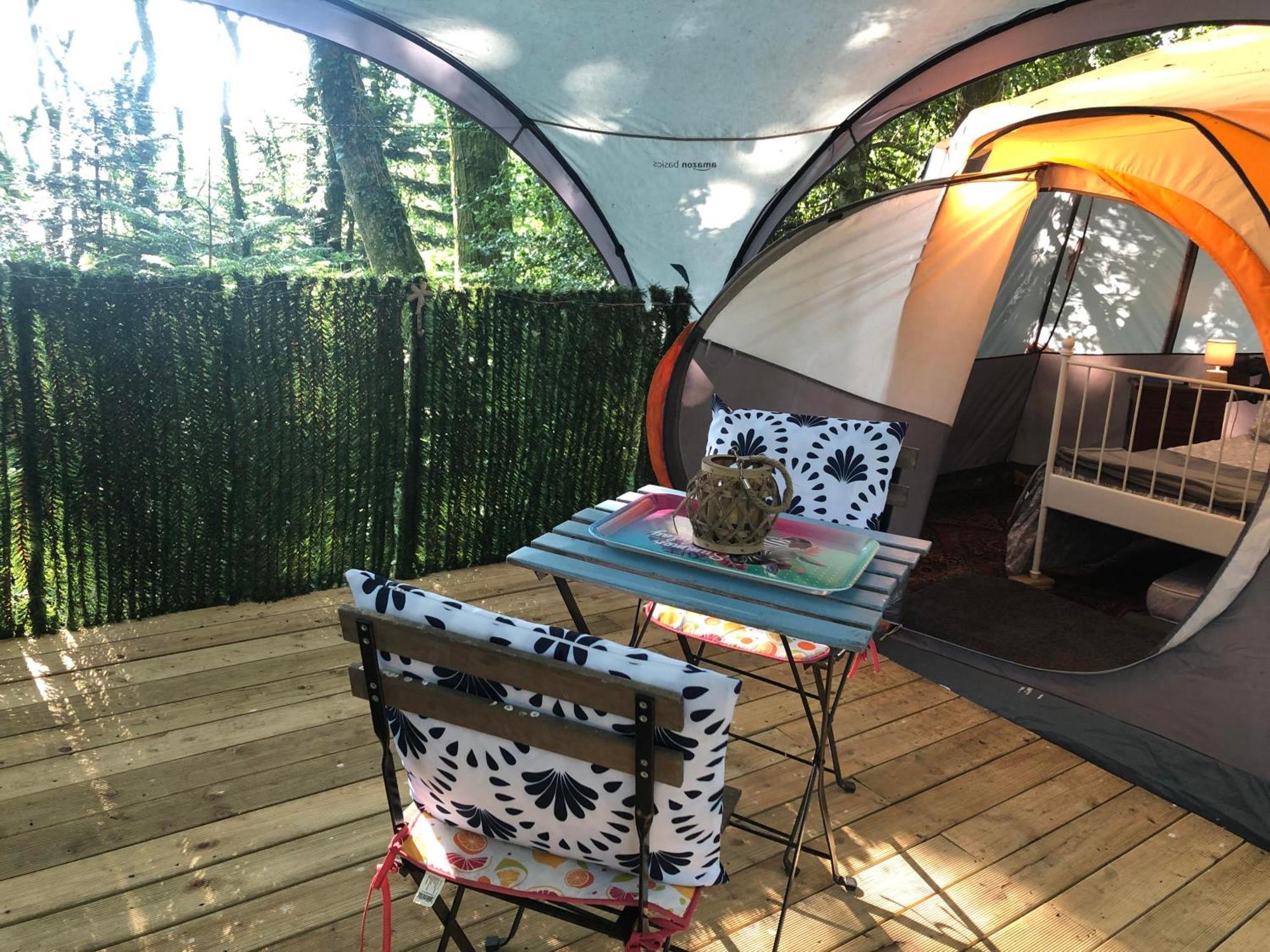 Camping Au Lac Du Drennec Glamping Tent Commana 外观 照片